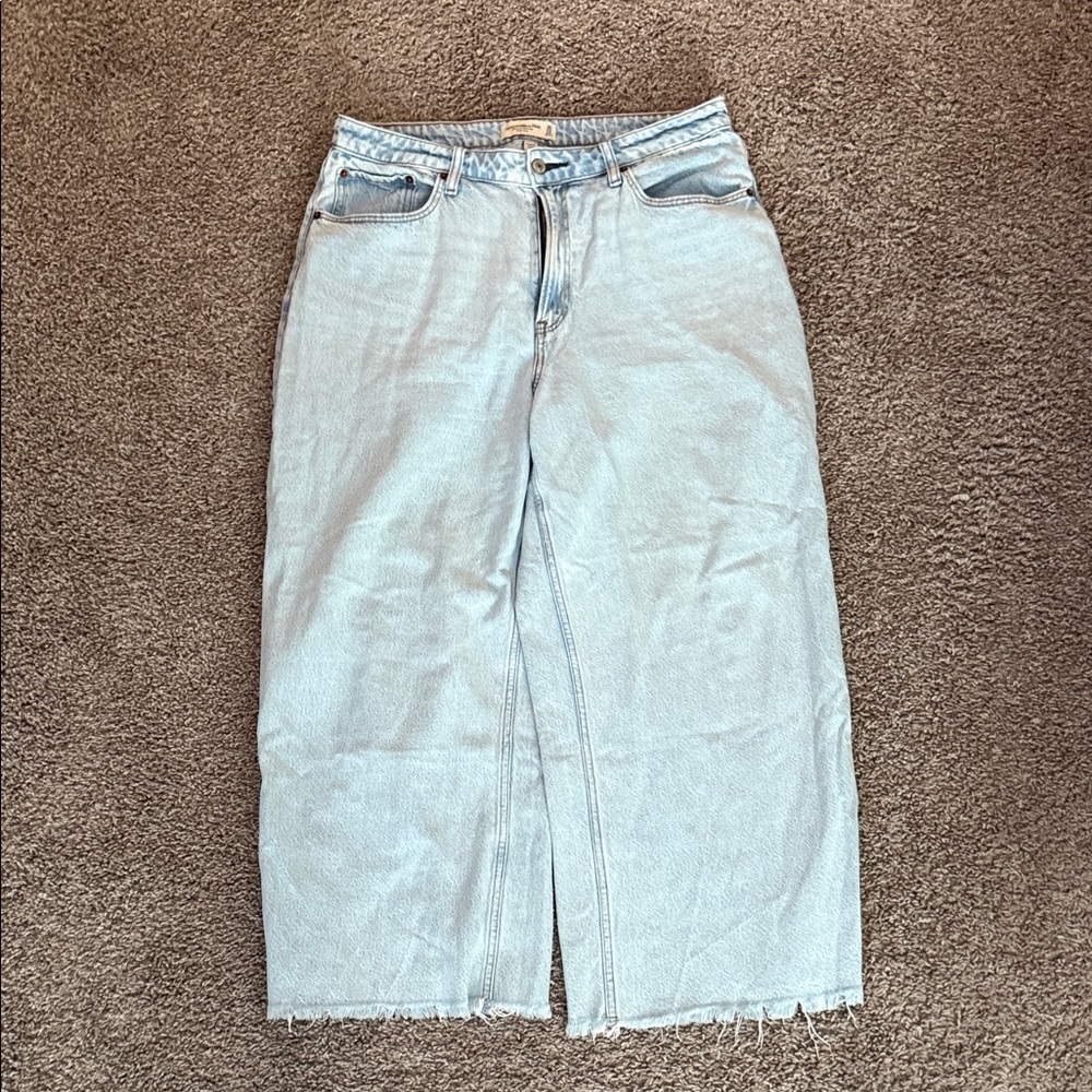 Abercrombie & Fitch Crop Wide Leg HR Curve Love